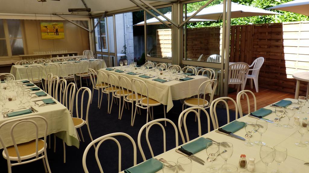 Hotel Restaurant "Le Relais" Courtenay  Eksteriør bilde